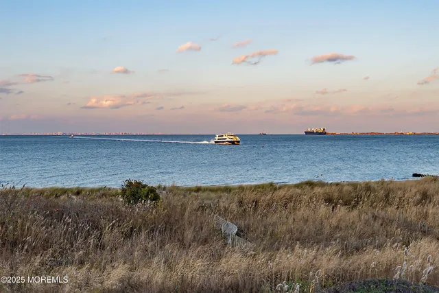 $520,000 | 38 East Avenue, Atlantic Highlands, NJ 07716