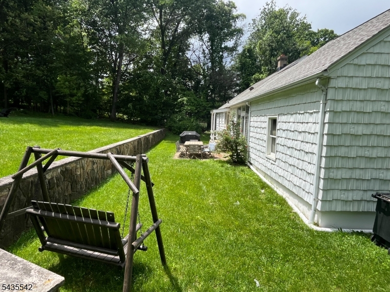 318 Palmer Road Denville, NJ 07834 - Photo 3 of 15