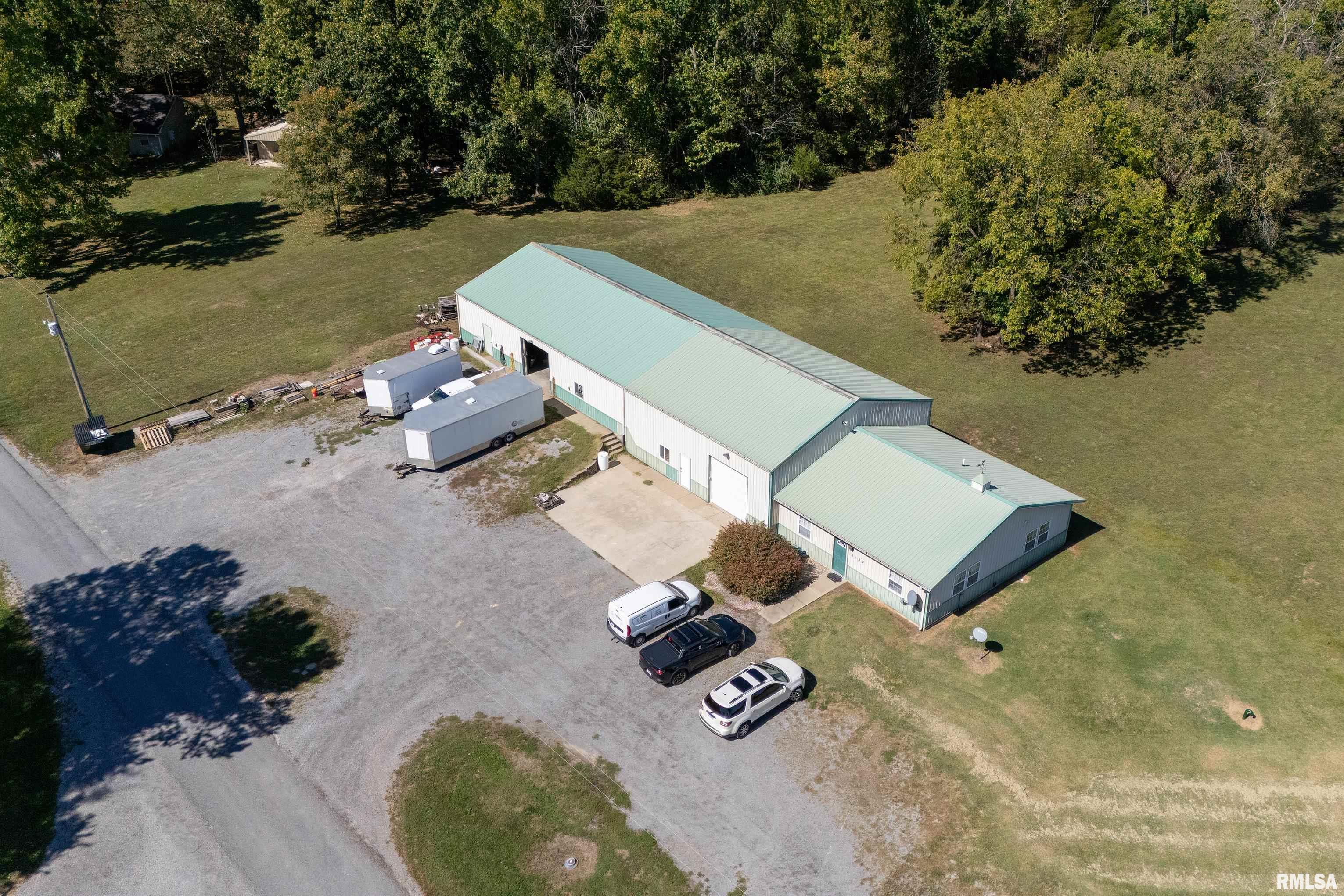 8130 Southfork Road Marion, IL 62959 - Photo 1 of 12 Gallery Image 1