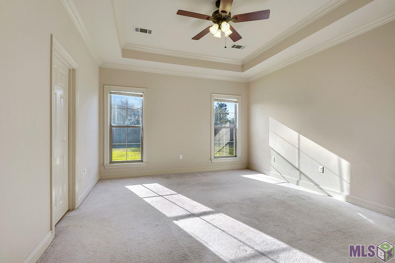 10538 Springpark Avenue Baton Rouge, LA 70810 - Photo 6 of 9
