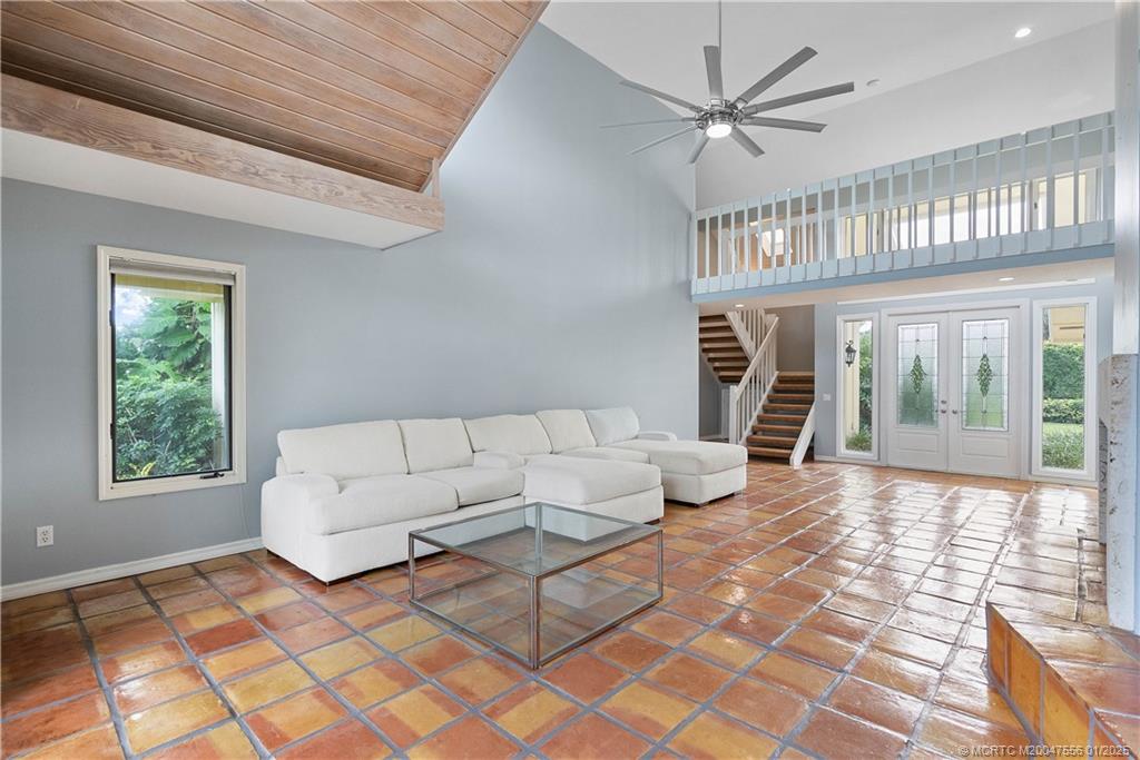 6323 Southeast Farmington Place Stuart, FL 34997 - Photo 4 of 46 Living room