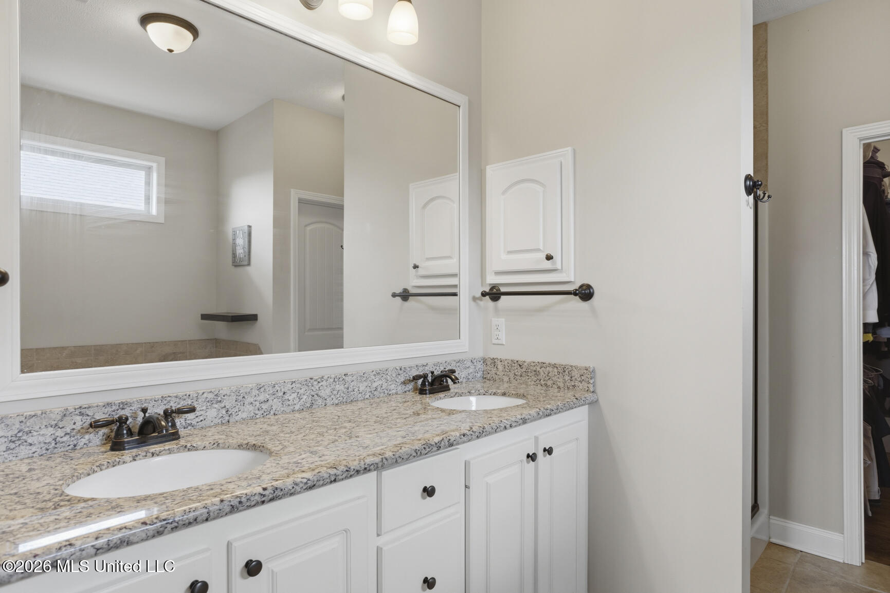 157 Falls Crossing Madison, MS 39110 - Photo 26 of 44 Double Granite Vanities