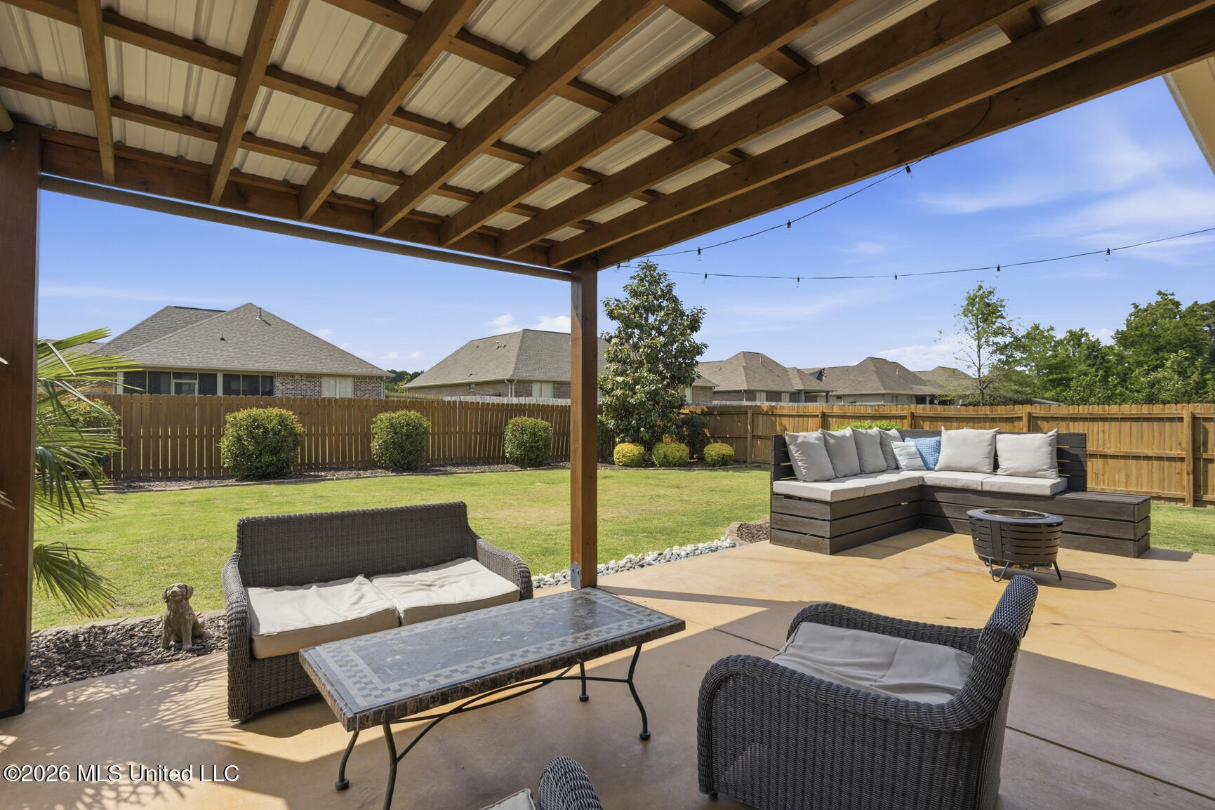 157 Falls Crossing Madison, MS 39110 - Photo 4 of 44 Additional Patio and Seating Area!