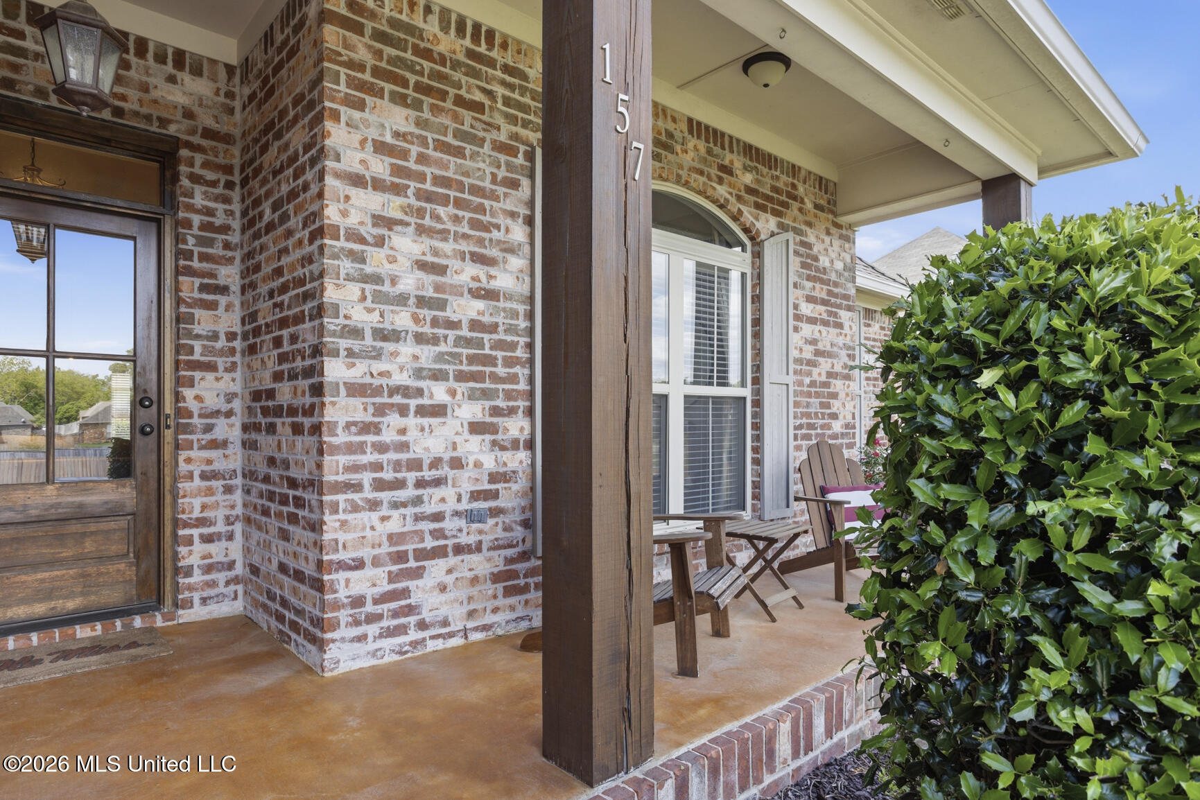 157 Falls Crossing Madison, MS 39110 - Photo 9 of 44 Inviting Front Entry