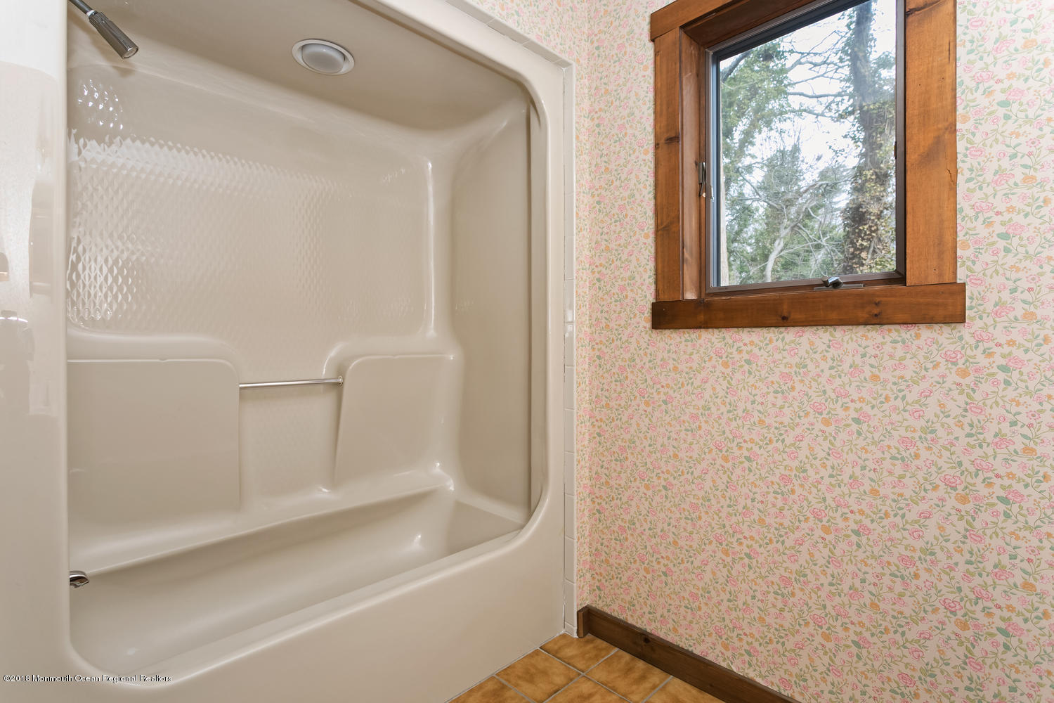 638 Rankin Road Brielle, NJ 08730 - Photo 16 of 26 638 Rankin Rd Brielle NJ 08730-large-016