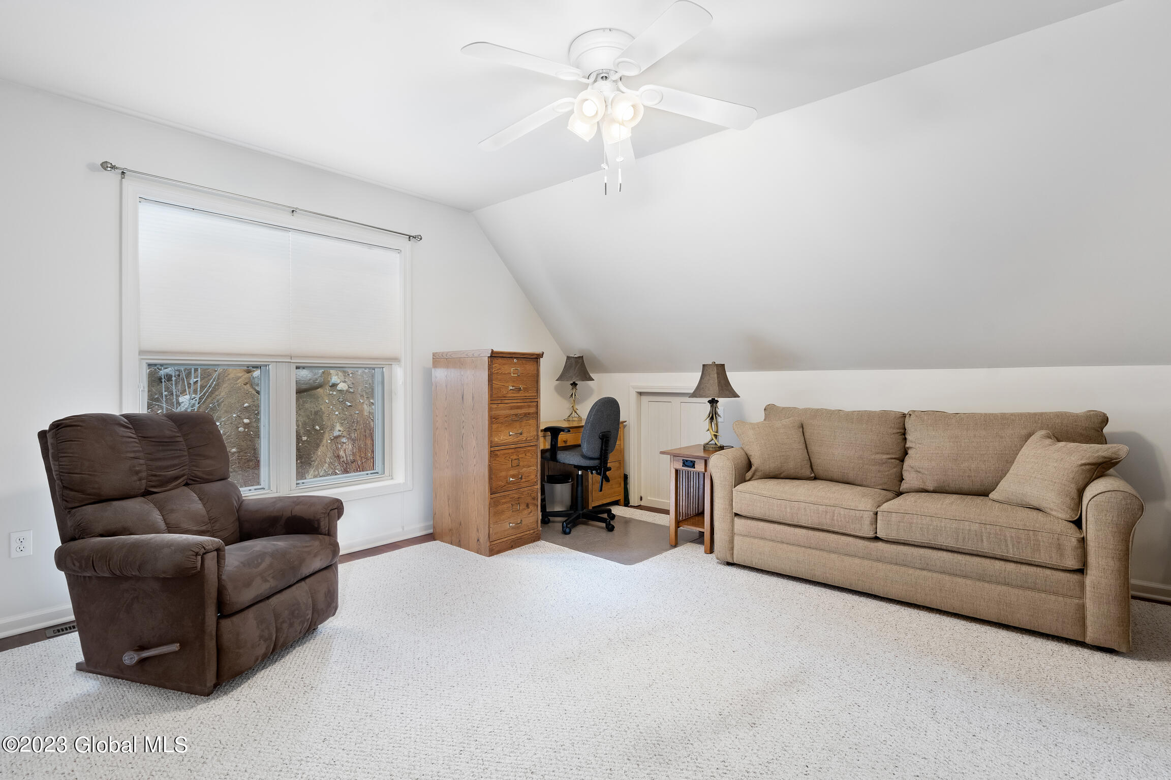 605 North Shore Road Hadley, NY 12835 - Photo 31 of 42 z9 605 N SHORE INTERIORS-28