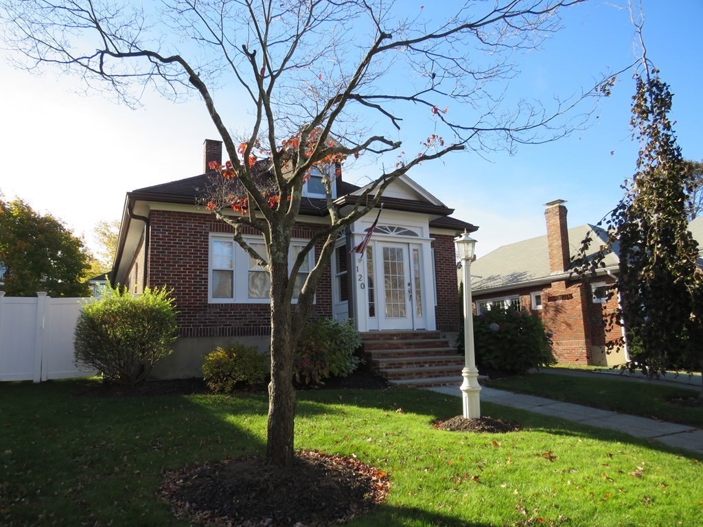 120 Russett Road Boston, MA 02132 - Photo 4 of 22 Gallery Image 4