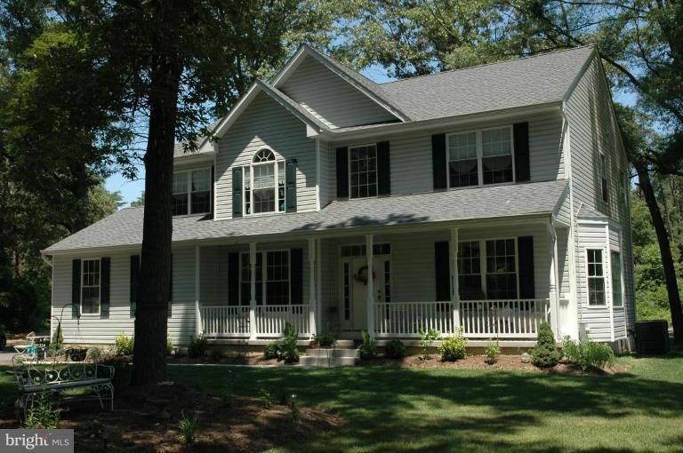 858 Swift Road Pasadena, MD 21122 - Photo 1 of 11 Exterior (Main)