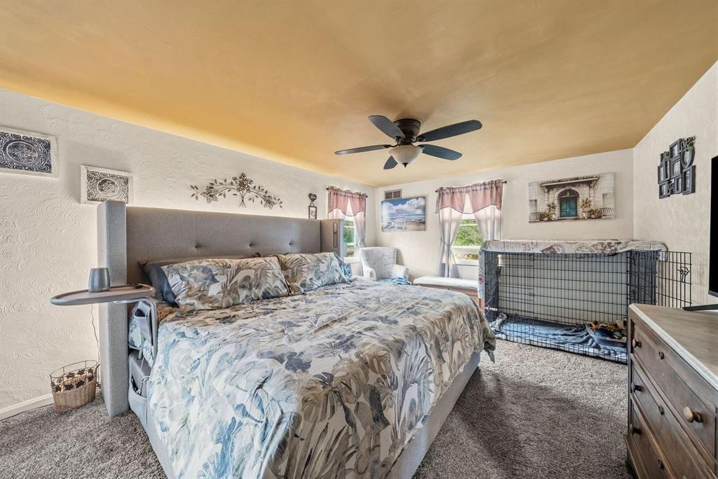 4768 Rolling Hills Road Pittsburgh, PA 15236 - Photo 25 of 46 Primary Bedroom