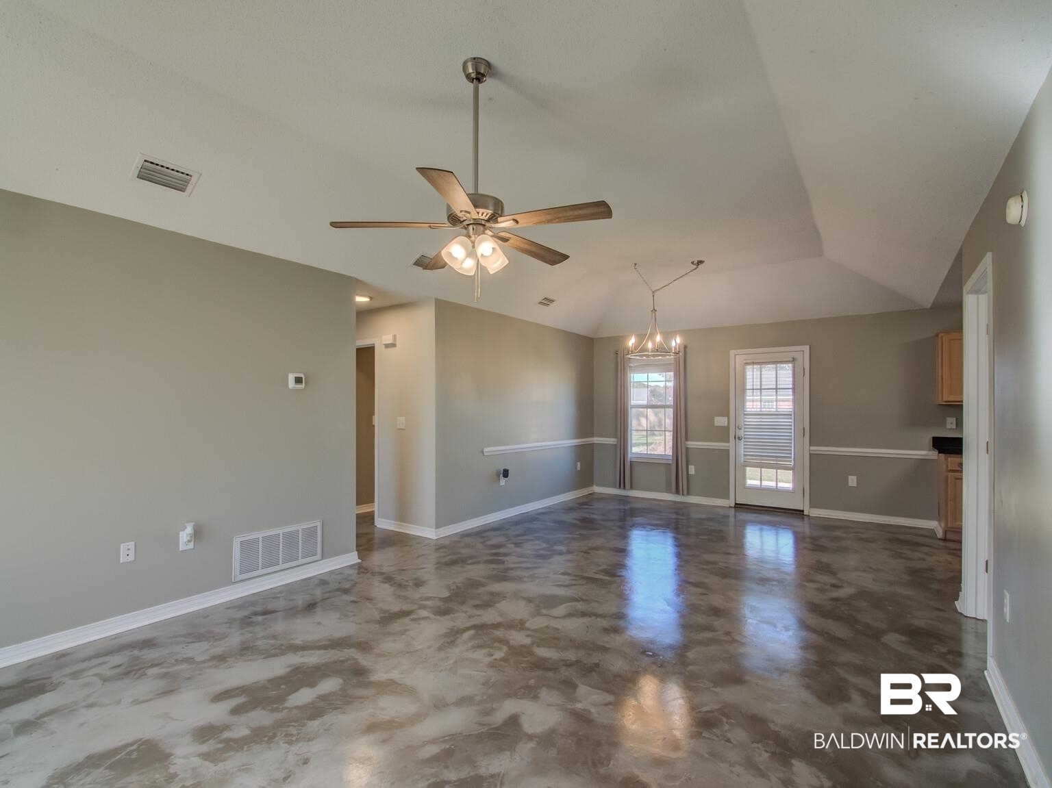12369 Morning Dew Street Foley, AL 36535 - Photo 4 of 20 Dining area