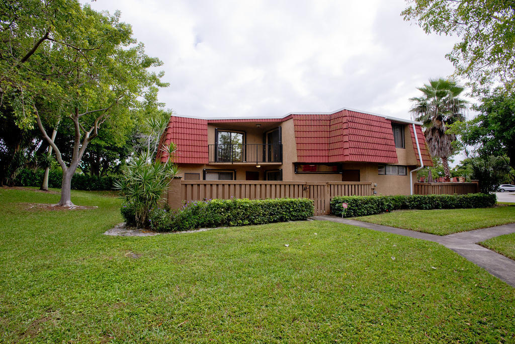8135 Severn Drive, Unit A Boca Raton, FL 33433 - Photo 1 of 23 Severn Primary