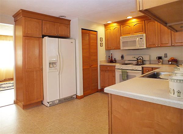 254 Levin Road Rockland, MA 02370 - Photo 10 of 23 Gallery Image 10
