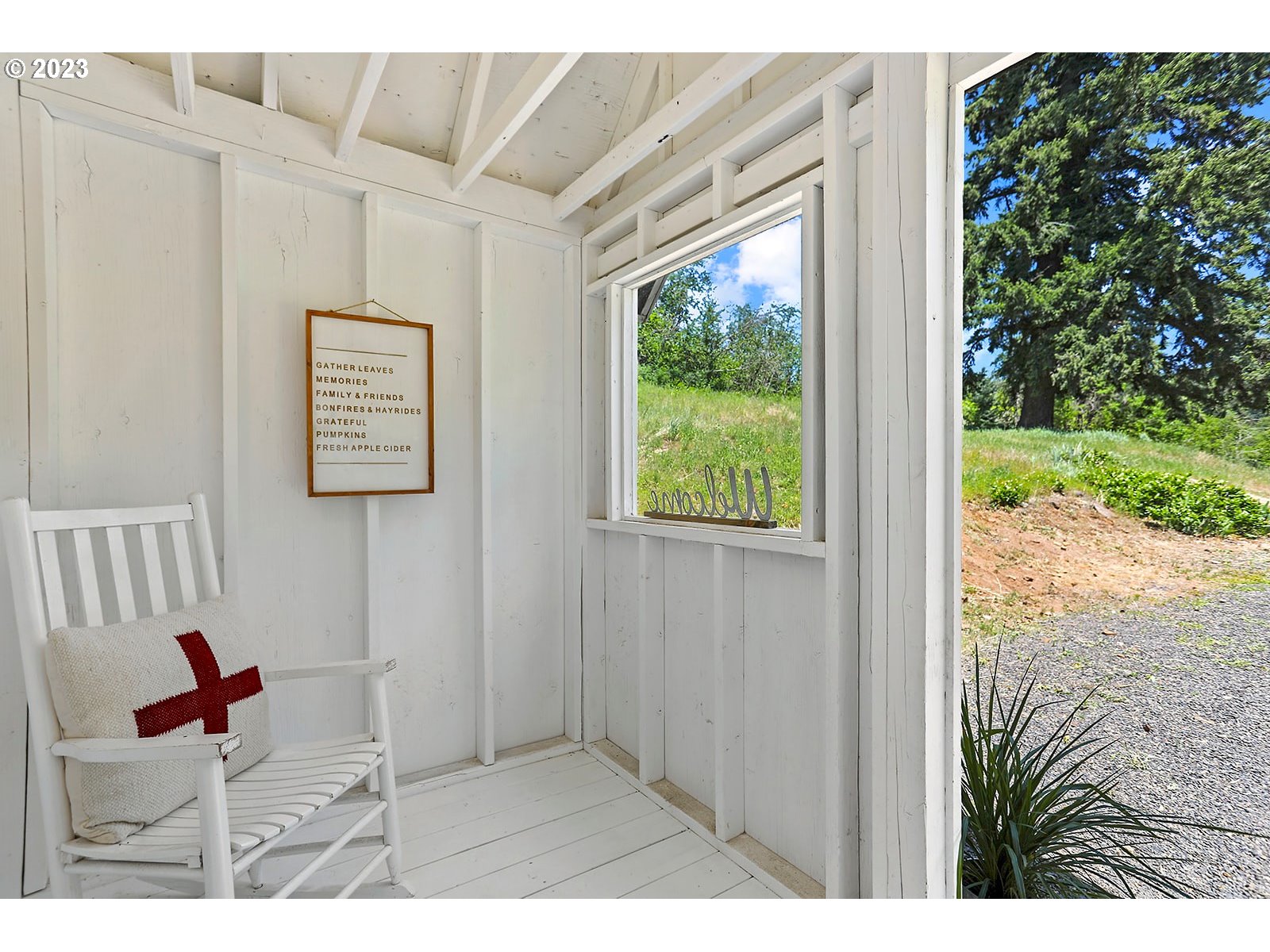 131 Acme Road White Salmon, WA 98672 - Photo 11 of 47 Covered Porch