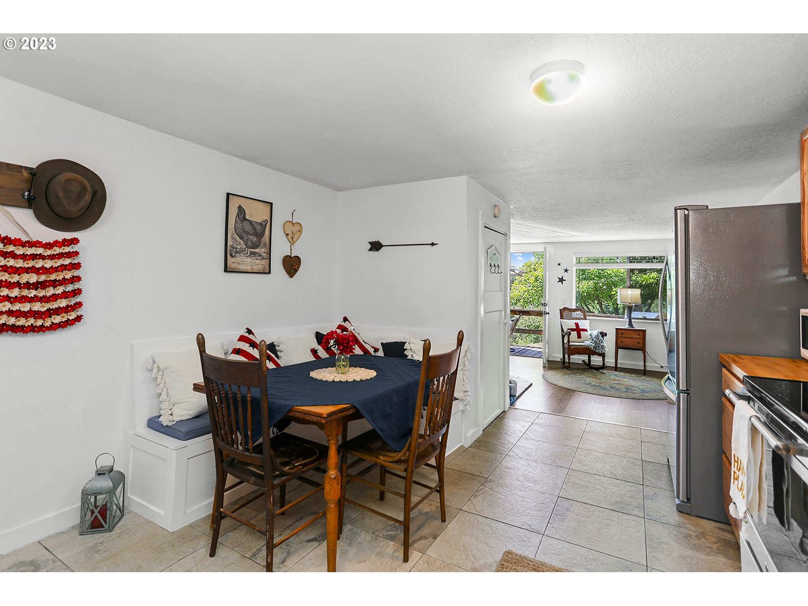 131 Acme Road White Salmon, WA 98672 - Photo 14 of 47 Kitchen