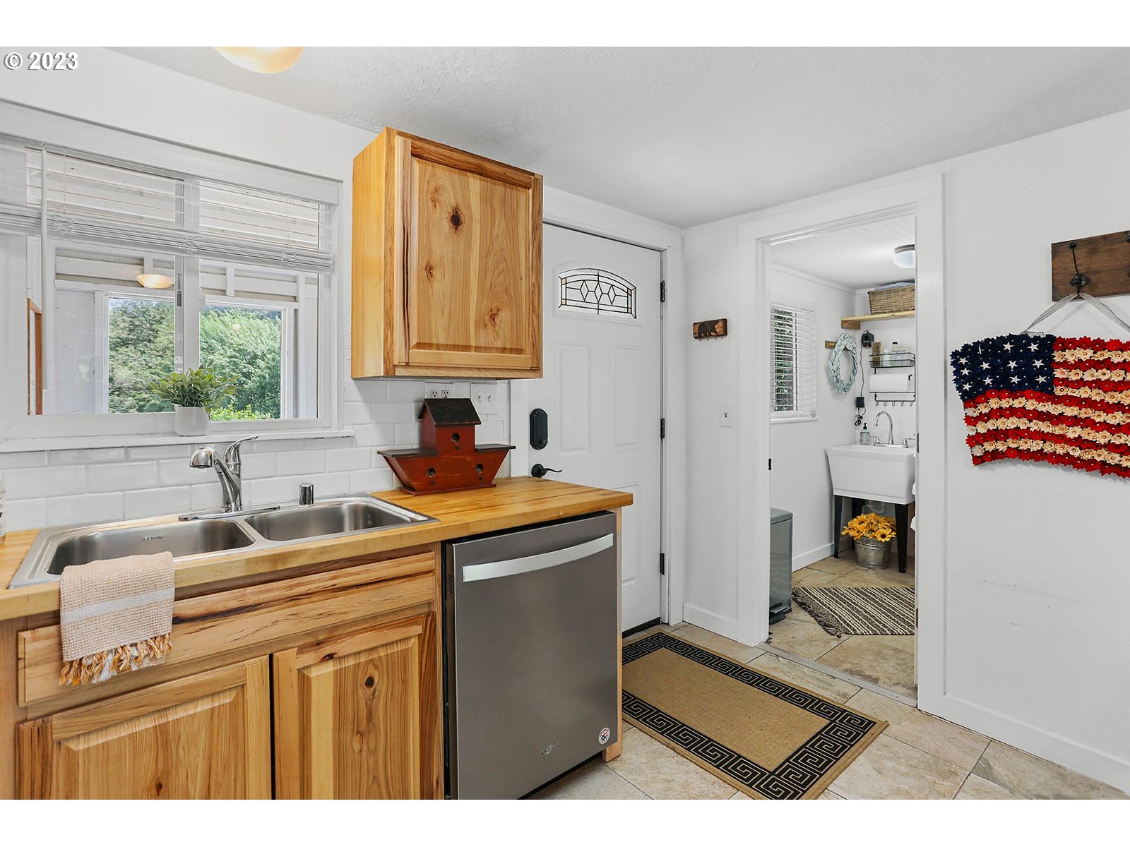 131 Acme Road White Salmon, WA 98672 - Photo 21 of 47