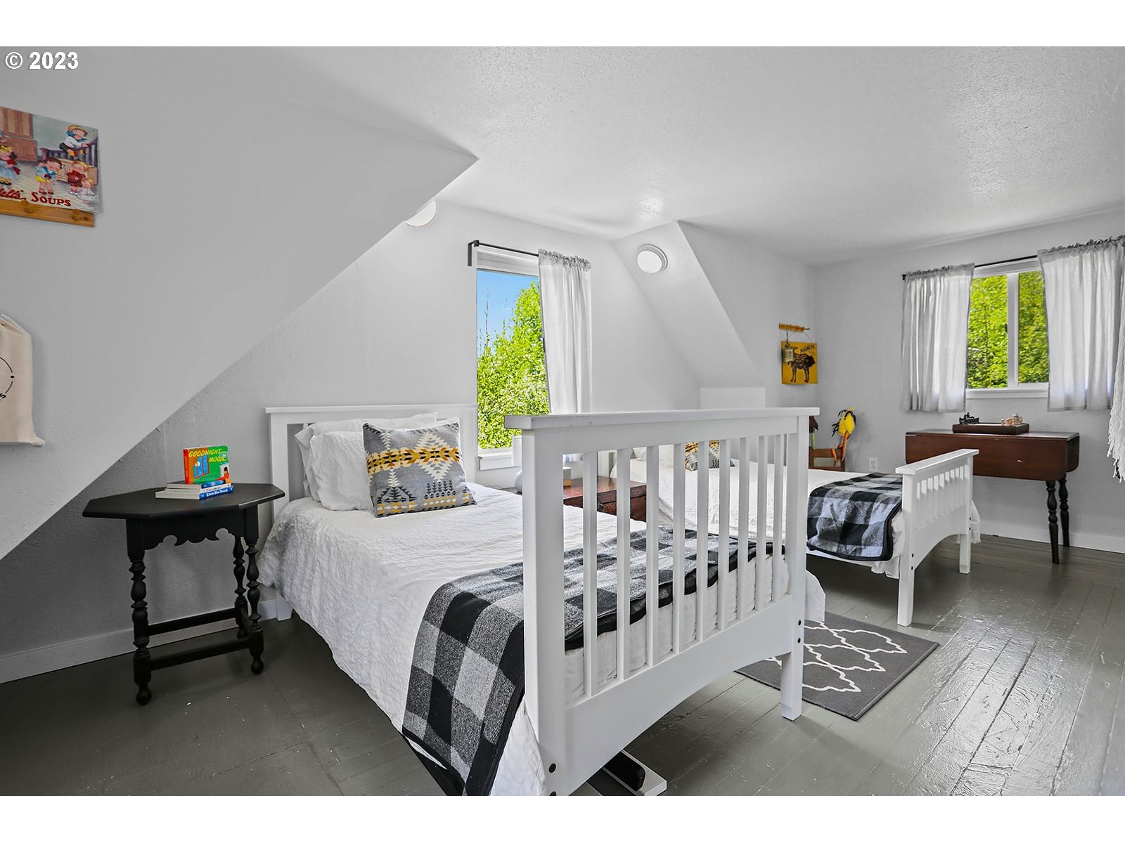 131 Acme Road White Salmon, WA 98672 - Photo 31 of 47 Bedroom