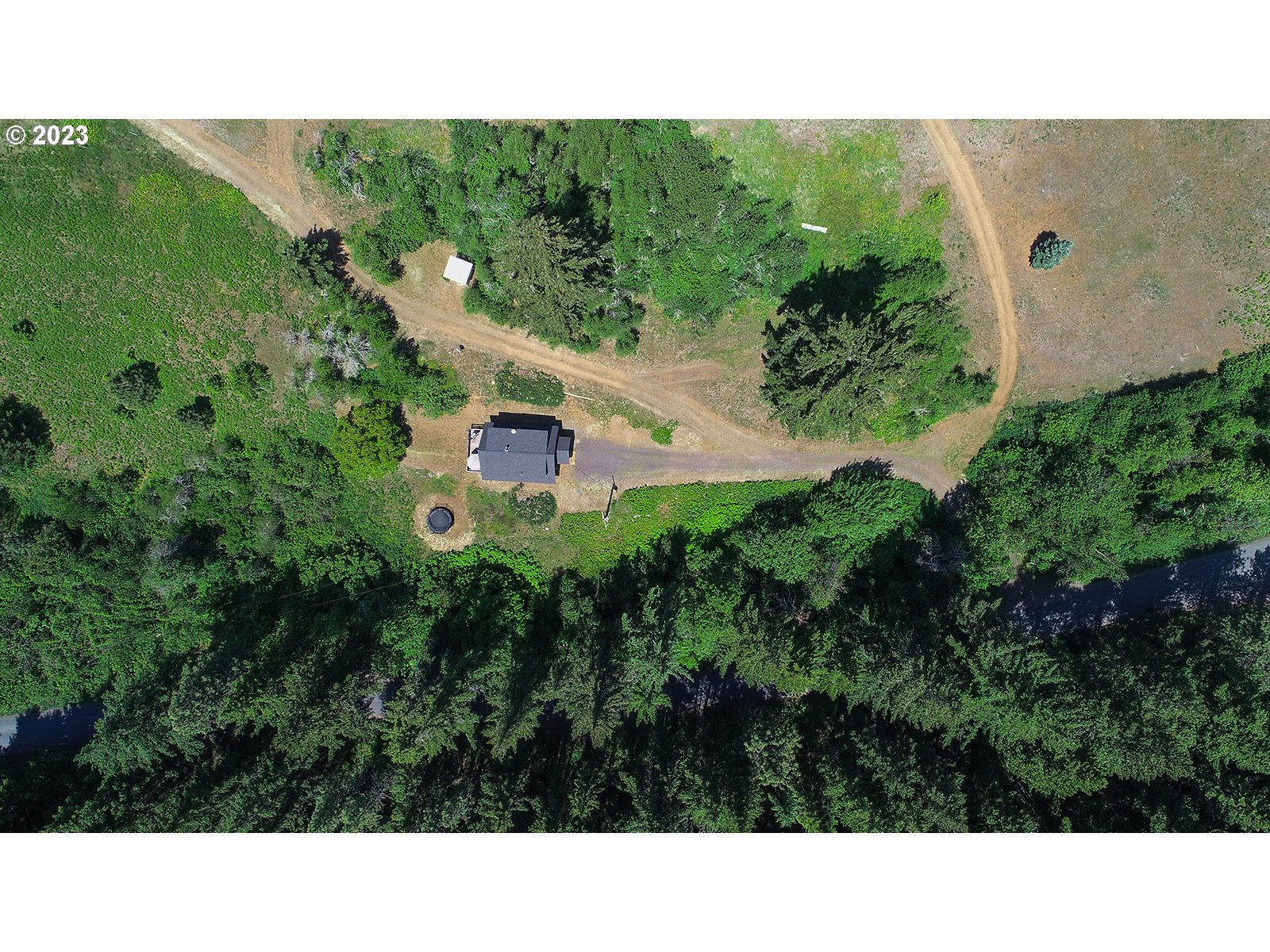 131 Acme Road White Salmon, WA 98672 - Photo 37 of 47 Drone View/UAV