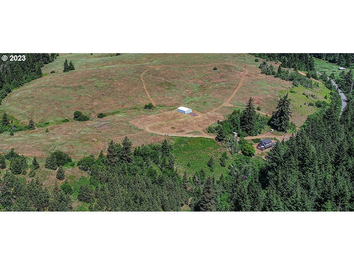 131 Acme Road White Salmon, WA 98672 - Photo 43 of 47 Drone View/UAV