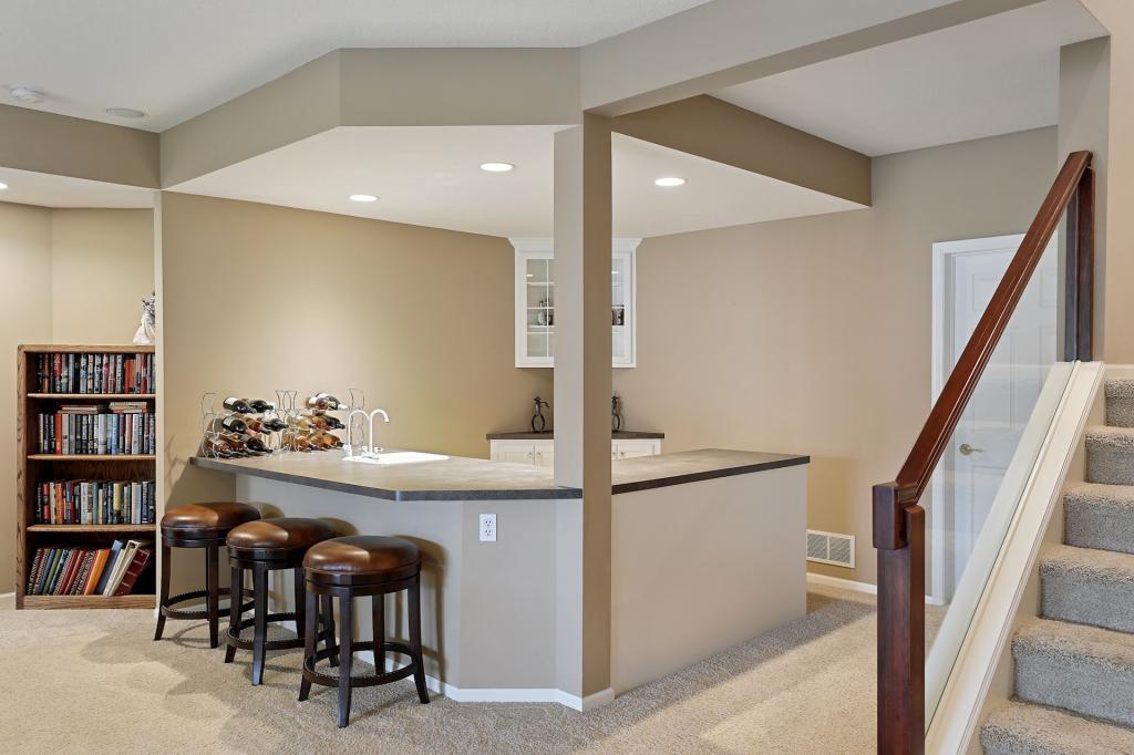 2796 Breckenridge Road Minnetonka, MN 55305 - Photo 13 of 22