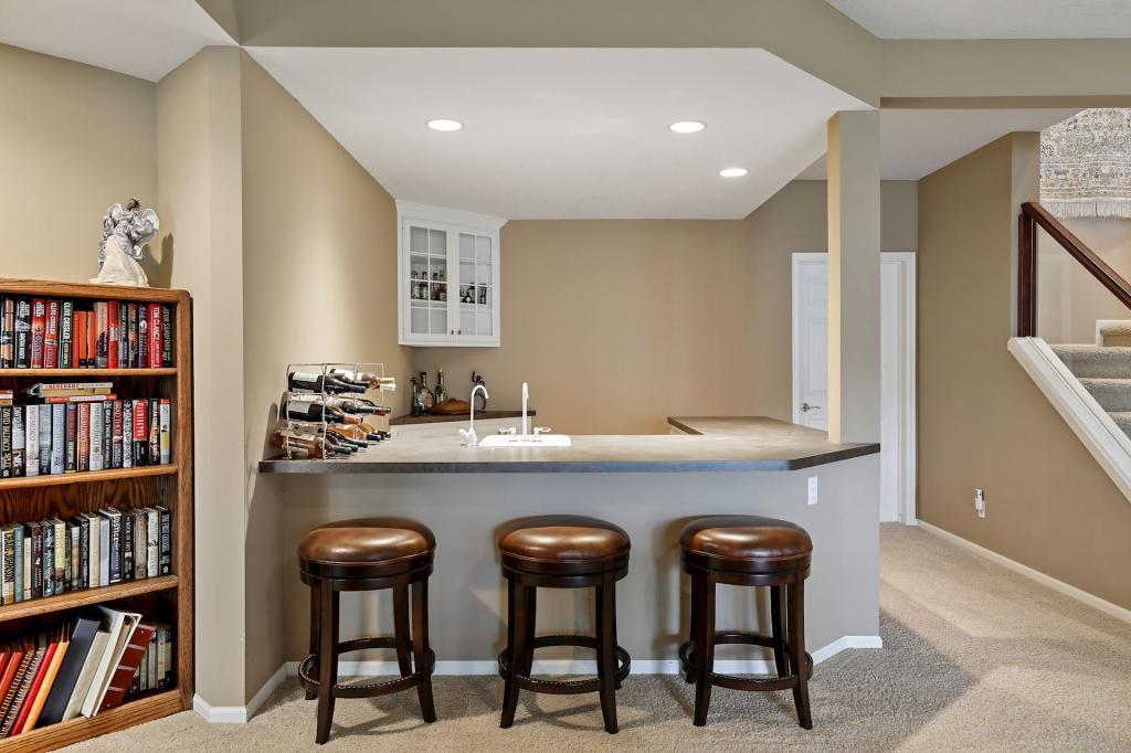 2796 Breckenridge Road Minnetonka, MN 55305 - Photo 15 of 22