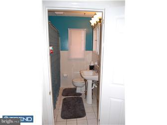 30 President Avenue Rutledge, PA 19070 - Photo 5 of 12 Bathroom