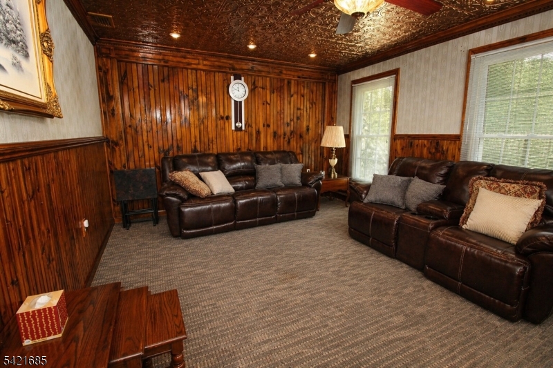 90 Emmans Road Ledgewood, NJ 07852 - Photo 4 of 23