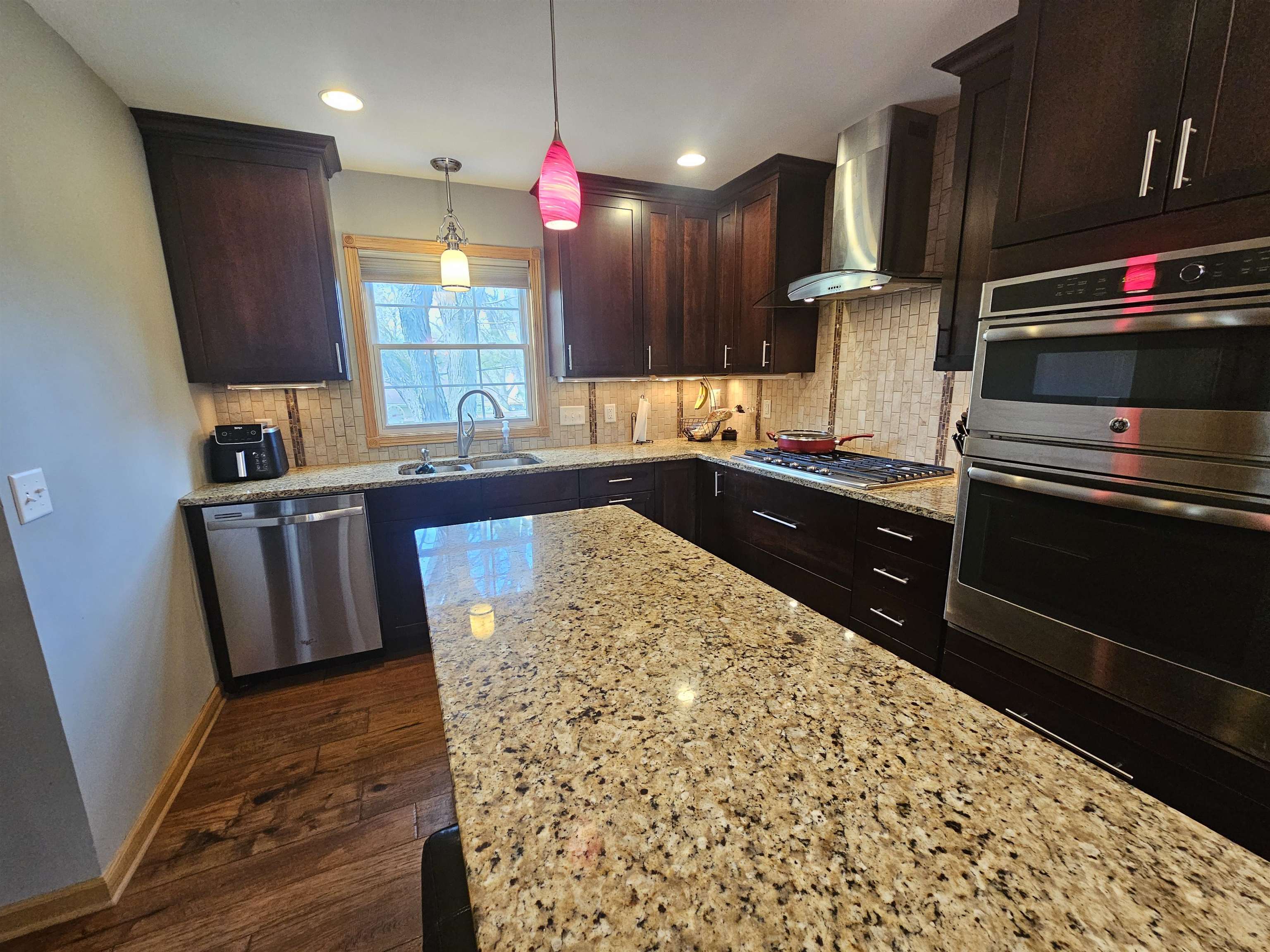 6114 Mulberry Circle Madison, WI 53711 - Photo 3 of 26