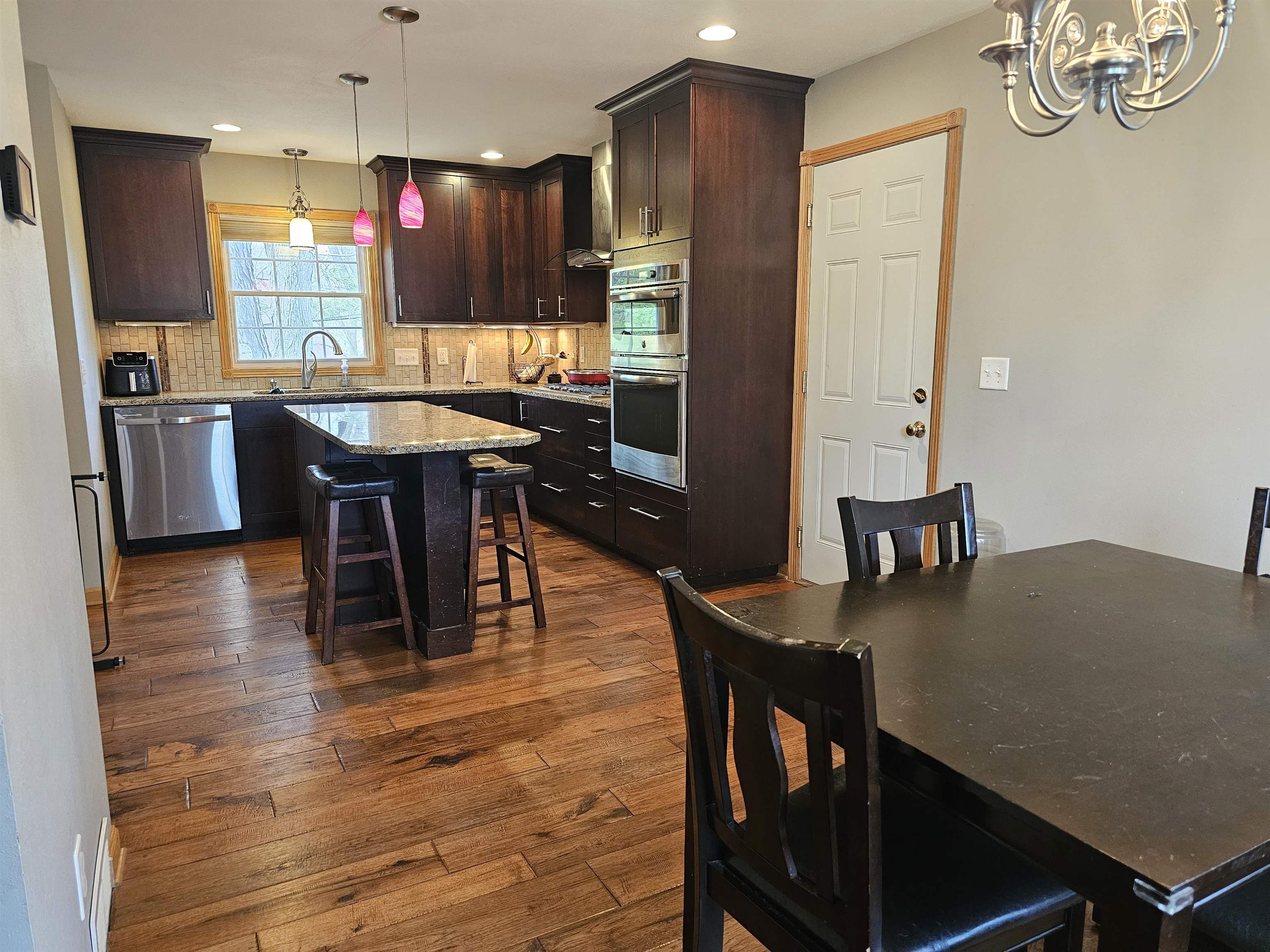 6114 Mulberry Circle Madison, WI 53711 - Photo 6 of 26