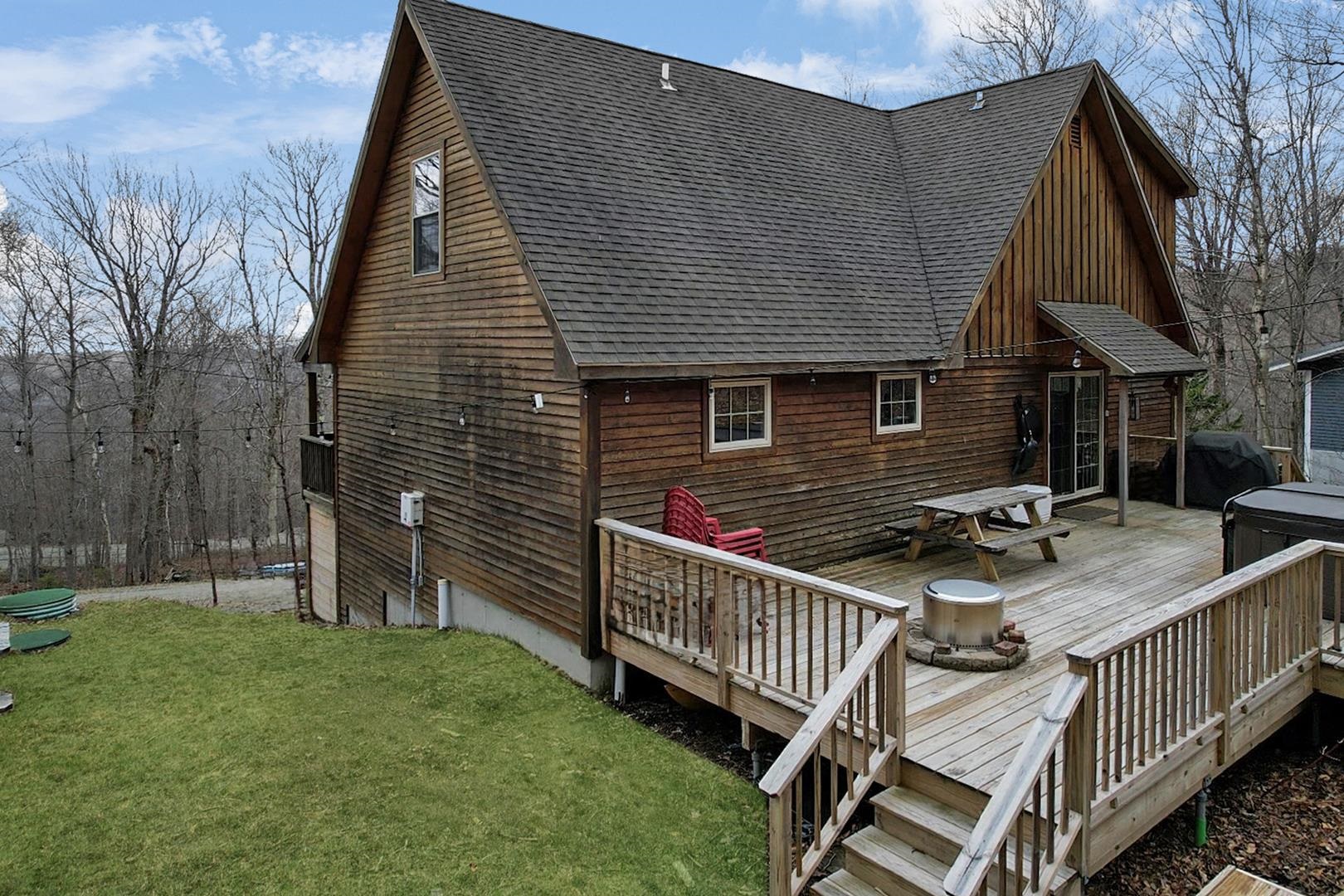 16 Rock Split Way Wilmington, VT 05363 - Photo 3 of 60