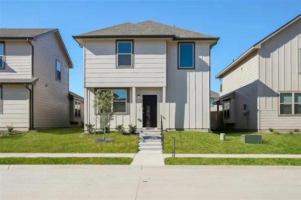 $2,340 | 5517 Shore Point Trail, Fort Worth, TX 76119