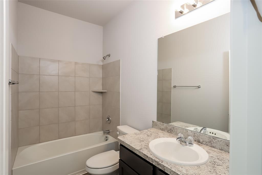 5517 Shore Point Trail Fort Worth, TX 76119 - Photo 11 of 15