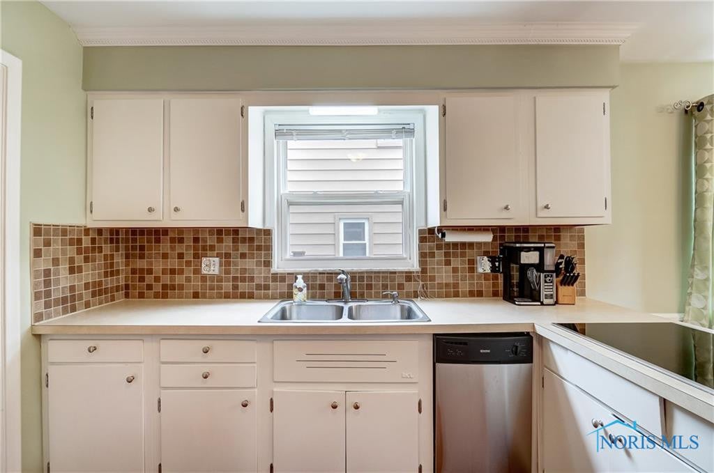 2856 Claredale Road Toledo, OH 43613 - Photo 14 of 45 Gallery Image 14