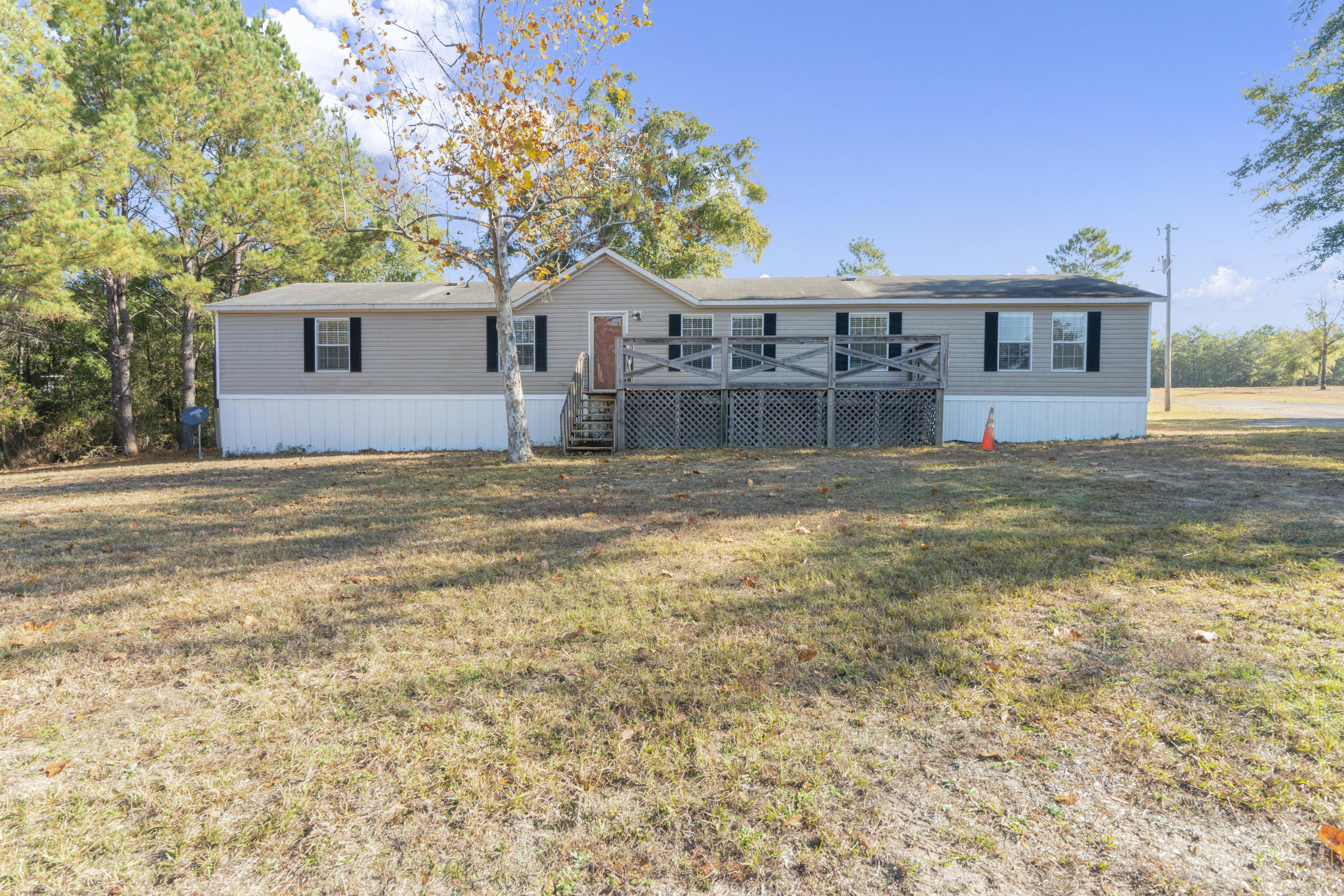 4620 Henry Road Crestview, FL 32539 - Photo 2 of 45 Gallery Image 2
