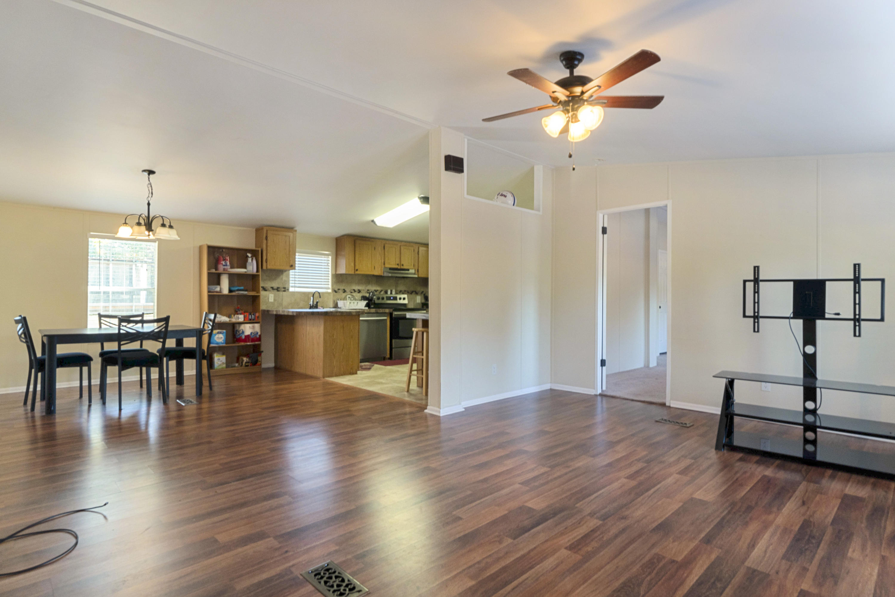 4620 Henry Road Crestview, FL 32539 - Photo 10 of 45 Gallery Image 10