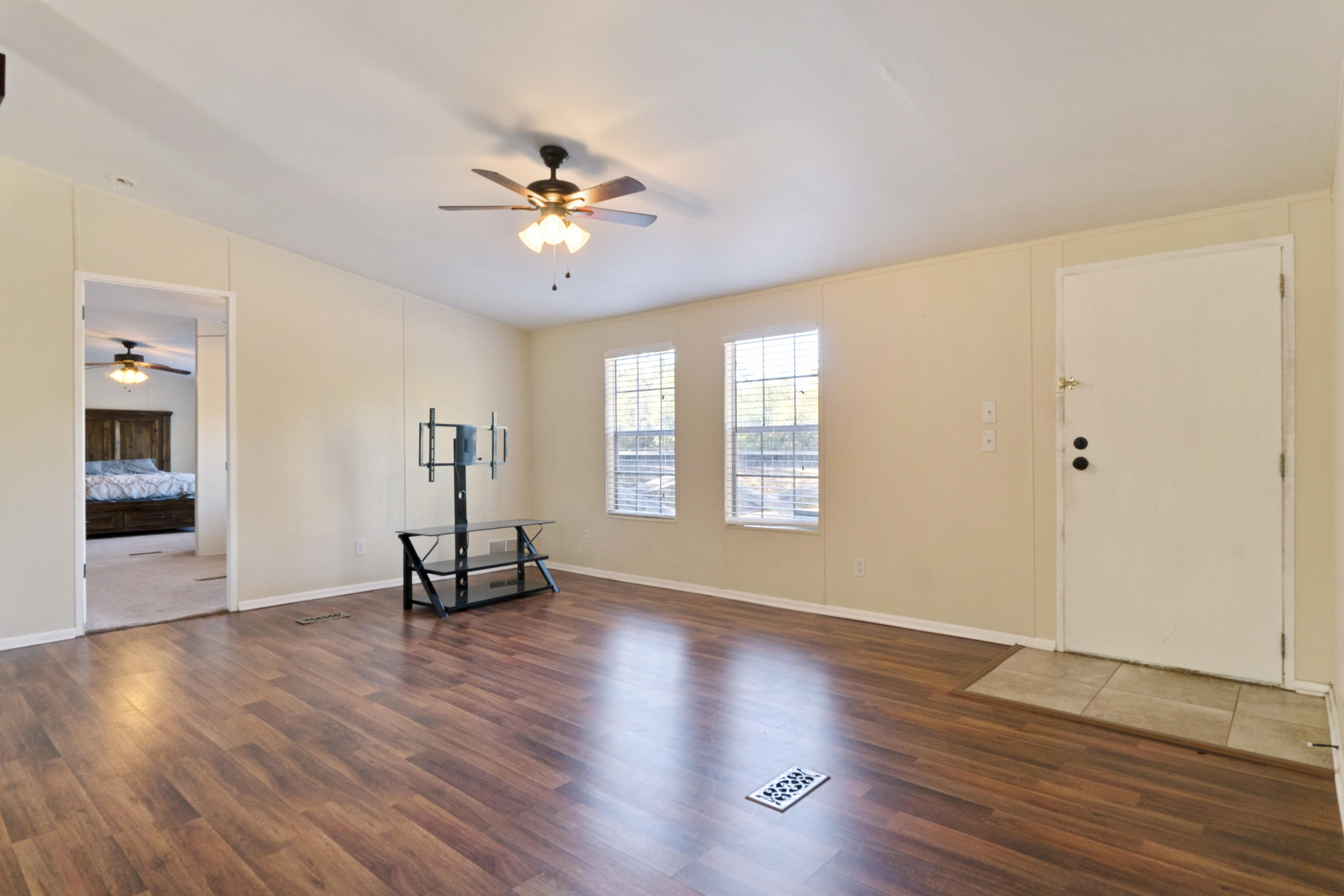 4620 Henry Road Crestview, FL 32539 - Photo 9 of 45 Gallery Image 9