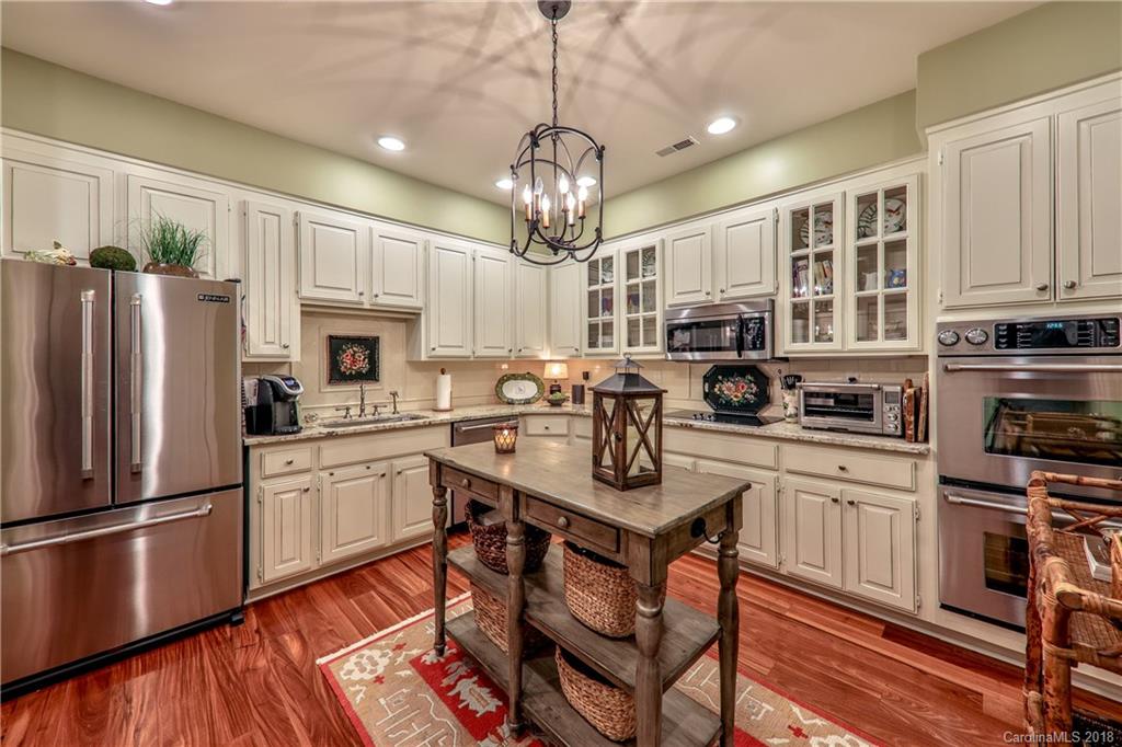 6009 Sharon Road Charlotte, NC 28210 - Photo 11 of 23 Gallery Image 11