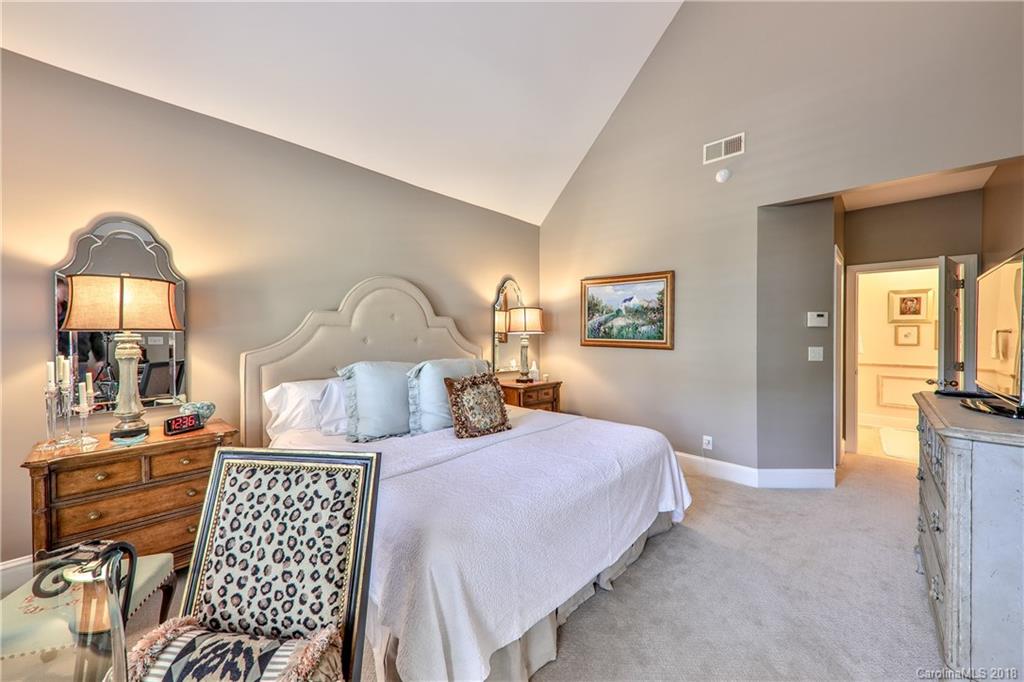 6009 Sharon Road Charlotte, NC 28210 - Photo 12 of 23 Gallery Image 12