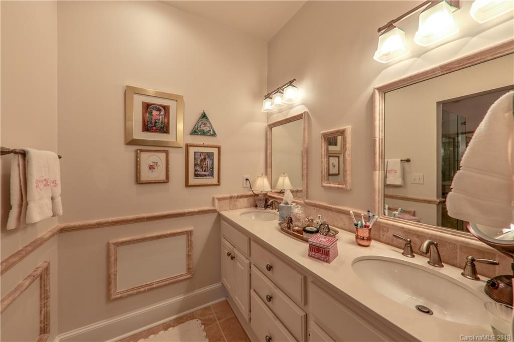 6009 Sharon Road Charlotte, NC 28210 - Photo 14 of 23 Gallery Image 14