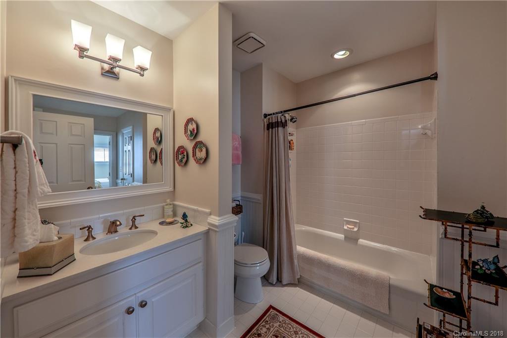 6009 Sharon Road Charlotte, NC 28210 - Photo 20 of 23 Gallery Image 20