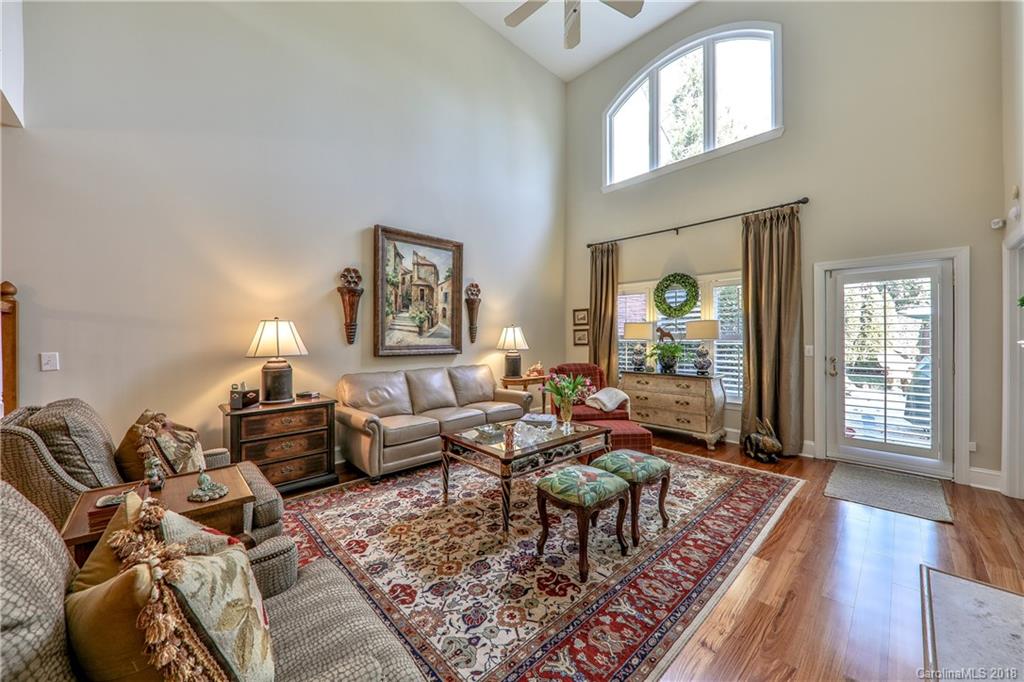 6009 Sharon Road Charlotte, NC 28210 - Photo 6 of 23 Gallery Image 6