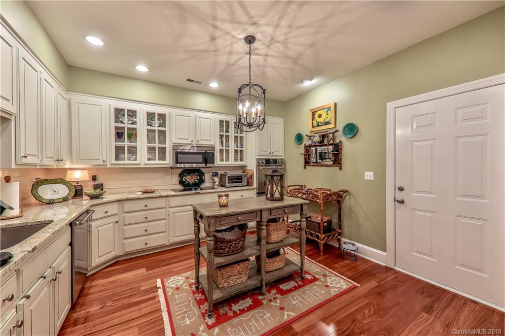 6009 Sharon Road Charlotte, NC 28210 - Photo 10 of 23 Gallery Image 10