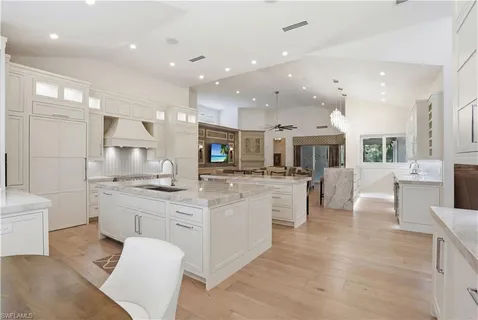 $7,200,000 | 328 Sedgwick Court, Naples, FL 34108