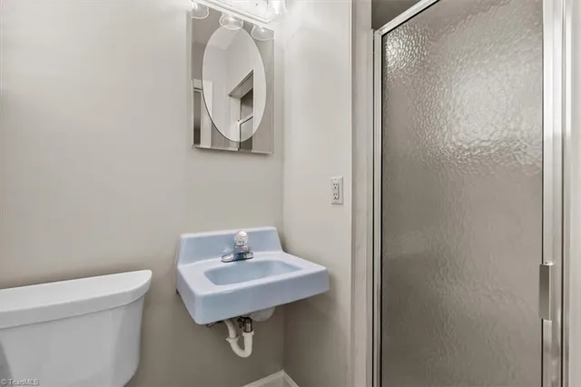 $599,900 | 5329 Seagrove Plank Road, Seagrove, NC 27341