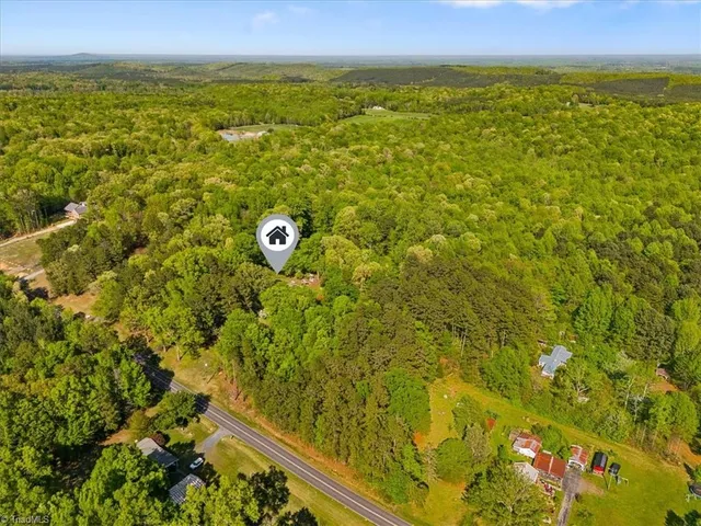 $599,900 | 5329 Seagrove Plank Road, Seagrove, NC 27341