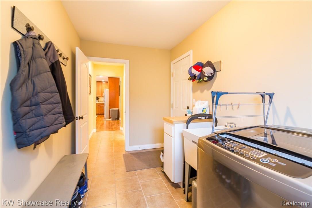 2332 Longview Avenue Rochester, MI 48307 - Photo 25 of 27 033117-2332_Longview_Ave_Rochester_Hills-6.jpg