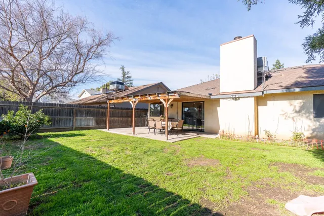 $430,000 | 1722 Buckingham Avenue, Clovis, CA 93611