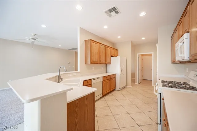 $2,100 | 2541 Cosmic Dust Street, Henderson, NV 89044