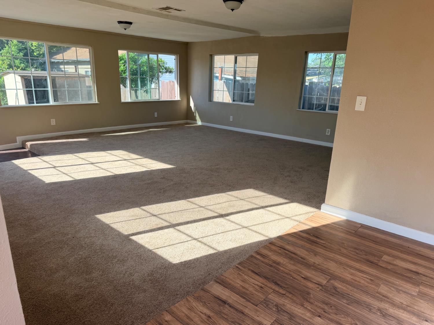 322 Pine Street Modesto, CA 95351 - Photo 6 of 21