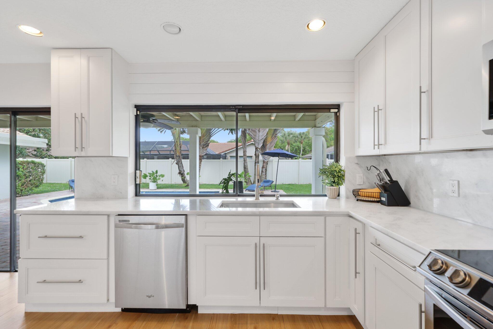 20898 Encanto Court Boca Raton, FL 33433 - Photo 14 of 67 Kitchen