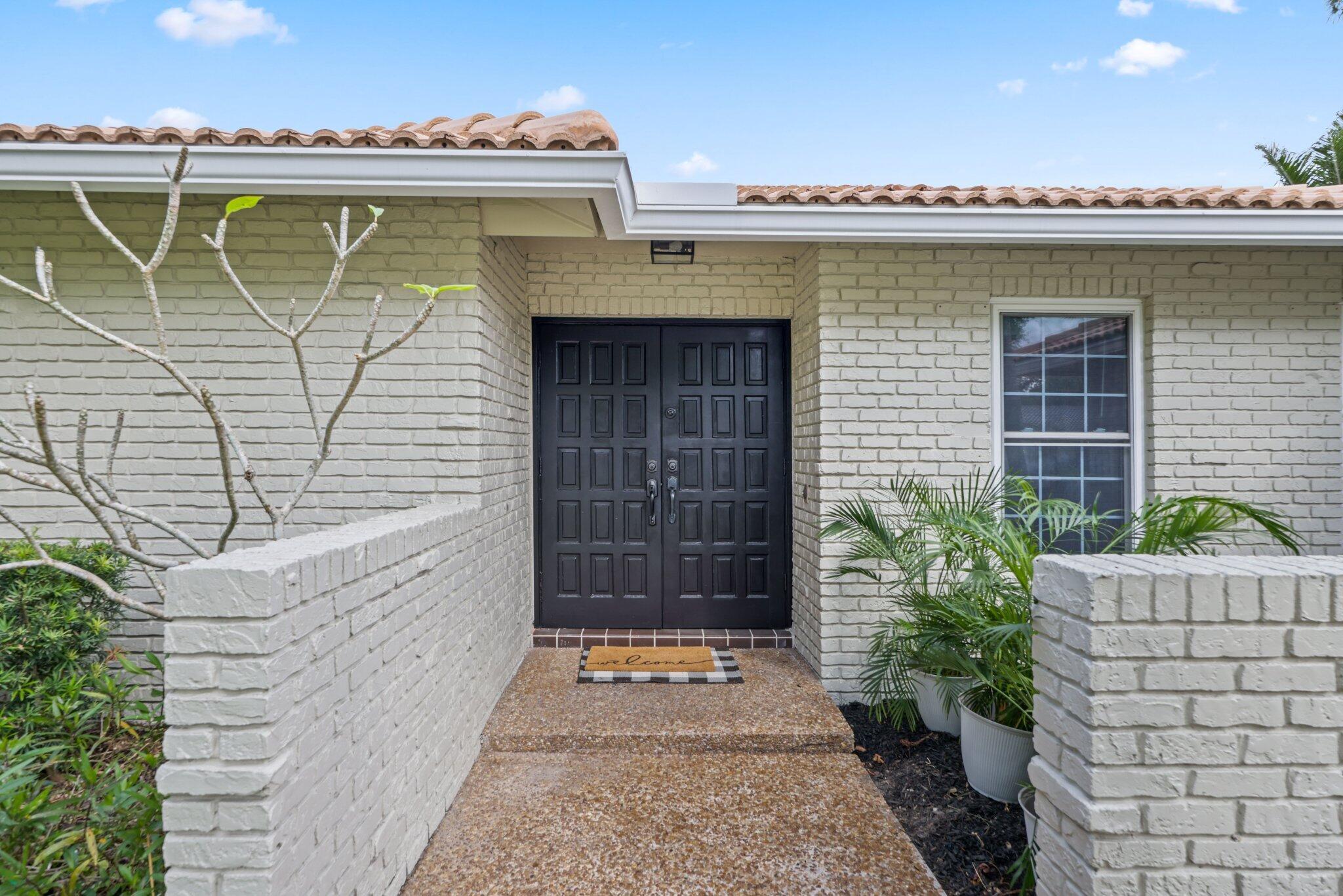 20898 Encanto Court Boca Raton, FL 33433 - Photo 4 of 67 Exterior